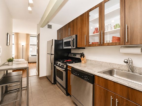 3rd image of 1 Wall Street Ct APT 408