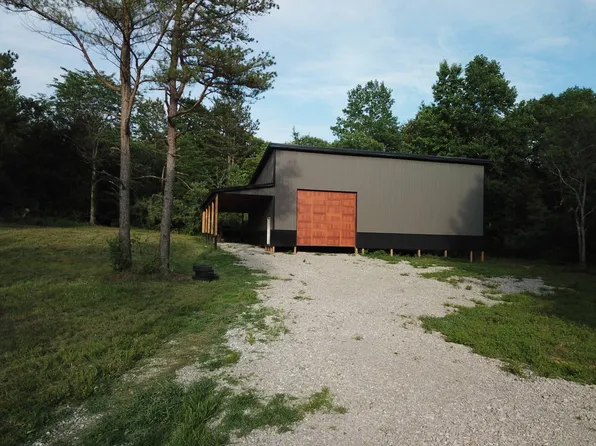 54 Lusk Camp Dr, Golconda, IL 62938