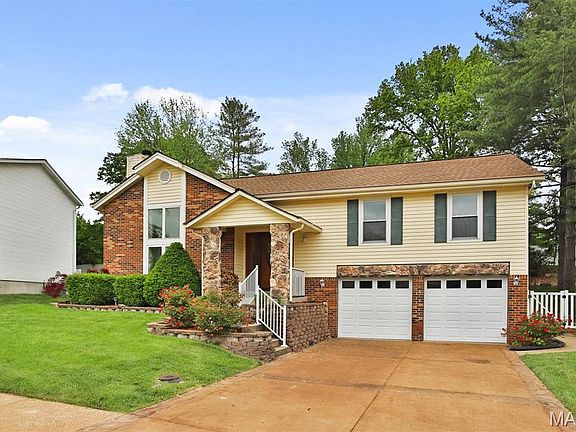 3rd image of 217 Golden Valley Dr