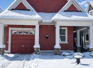 5 Invermara Ct #16, Orillia, ON L3V8B4