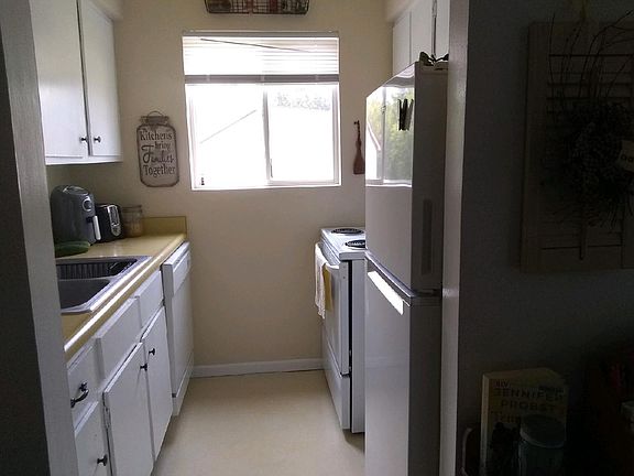 4th image of 427 River St #11427648