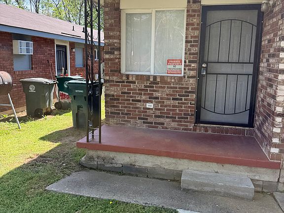 5th image of 4310 Dorris St #4310