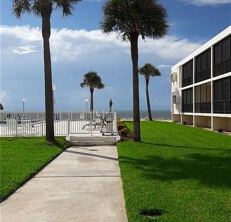 3rd image of 133 Coco Plum Dr #19