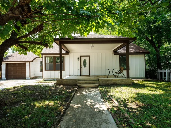 305 Hensley Dr, Grand Prairie, TX 75050