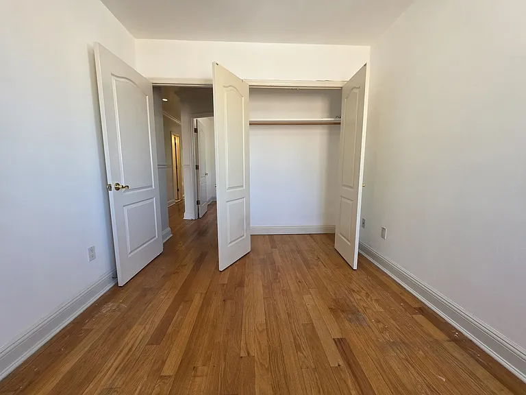 57 Bay 31 St #3A — Photo 9