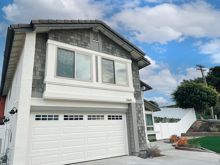 1360 Knoll Dr #1 — Photo 7
