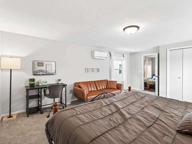 422 Jefferson Ave S — Photo 13