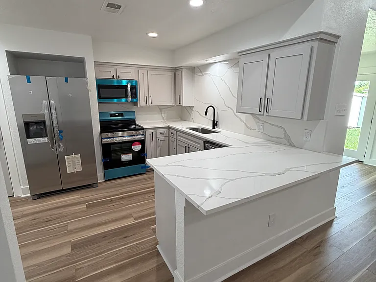 362 Dawn Hill Dr — Photo 3