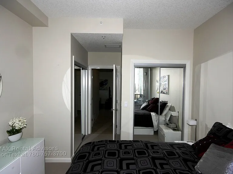 211 13th Ave SE #2905 — Photo 16