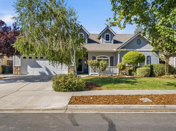 3126 W Connelly Avenue, Visalia, CA 93291
