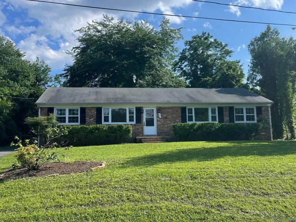 207 Ridgemore St, Fredericksburg, VA 22405