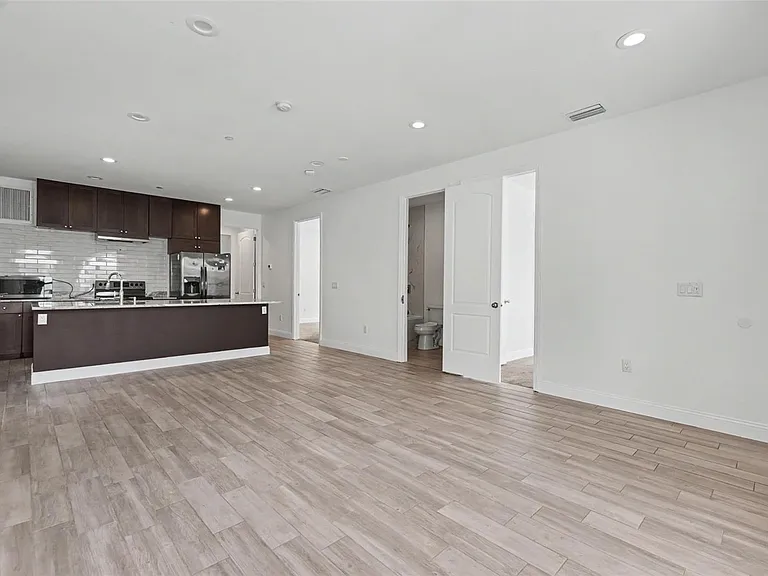 1018 7th Ave S — Photo 11