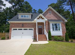 60 Cedar Wood Ct, Pinehurst, NC 28374