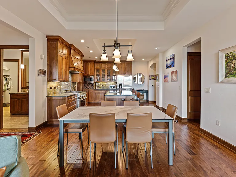 363 SW Bluff Dr #102 — Photo 12