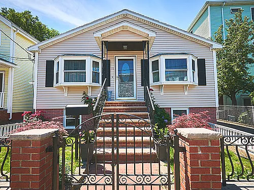71 Oak St #71 Photo 1 71 Oak St #71 Photo 1