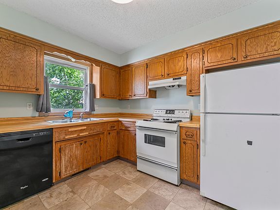 5th image of 2018 42nd St NW