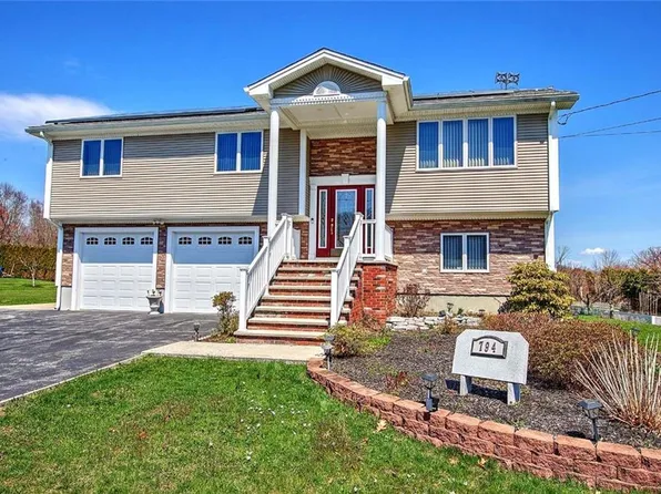 794 County St, Seekonk, MA 02771