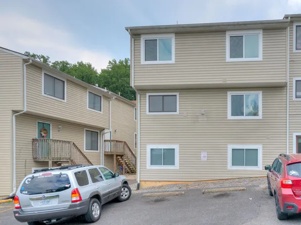 524 Calhoun St APT 21, Radford, VA 24141