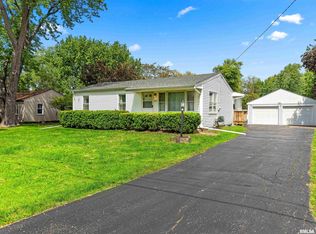 4811 W Redbud Dr, Peoria, IL 61604
