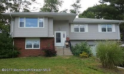 1st image of 6 Schelly Dr