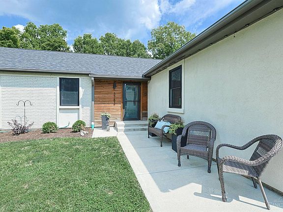 3rd image of 3782 Gary Dr