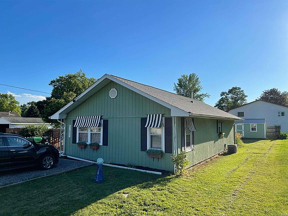 4th image of 57031 Southshore Dr