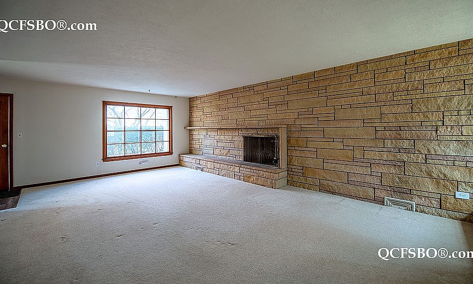 2015 Lincoln Rd, Bettendorf, IA 52722 Zillow