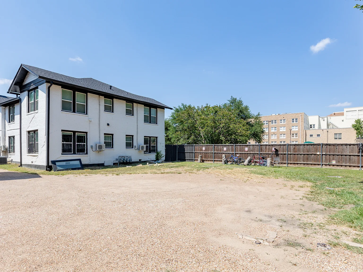 1 bed, 750 sqft, $1,290 — Photo 4