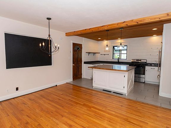 4th image of 18140 Brightlingsea Pl