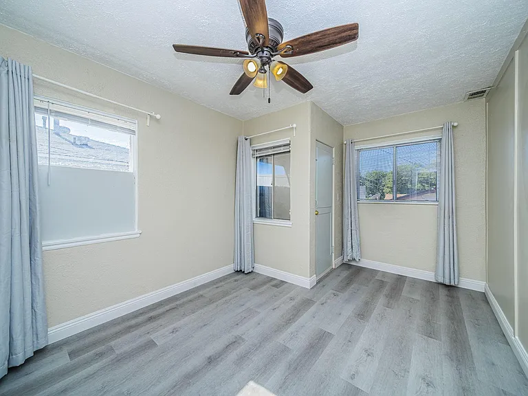 2576 Violet St — Photo 19