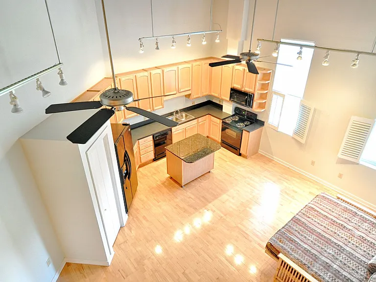 700 Market St #209 — Photo 1