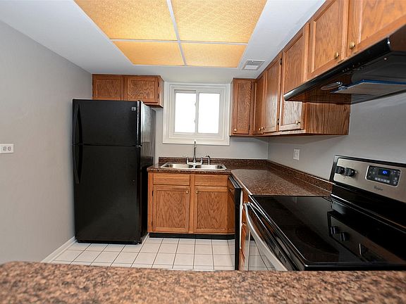 5th image of 4951 W 134th Pl #3A