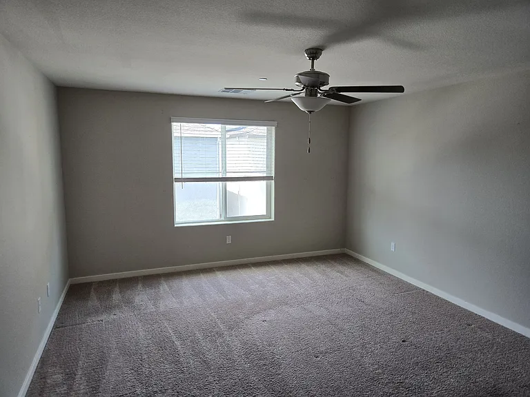4066 Southampton St — Photo 10