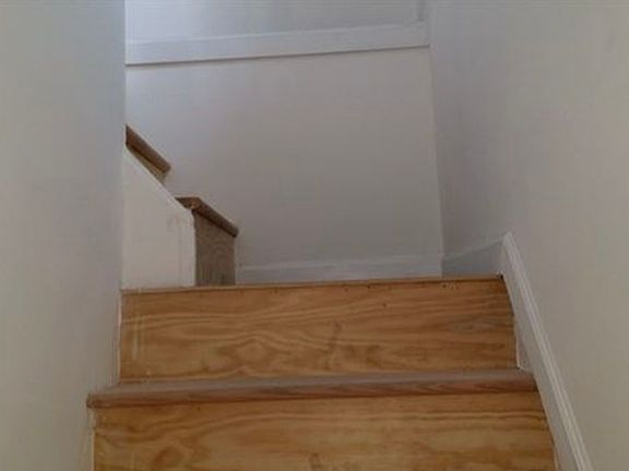 5th image of 10465 127th St #2