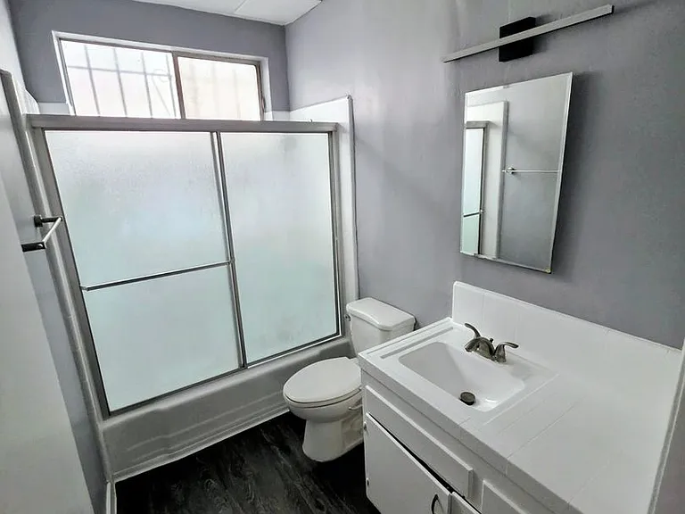 421 Venice Way — Photo 16