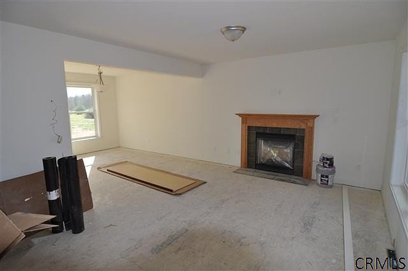 5th image of 358C SCHODACK Drive