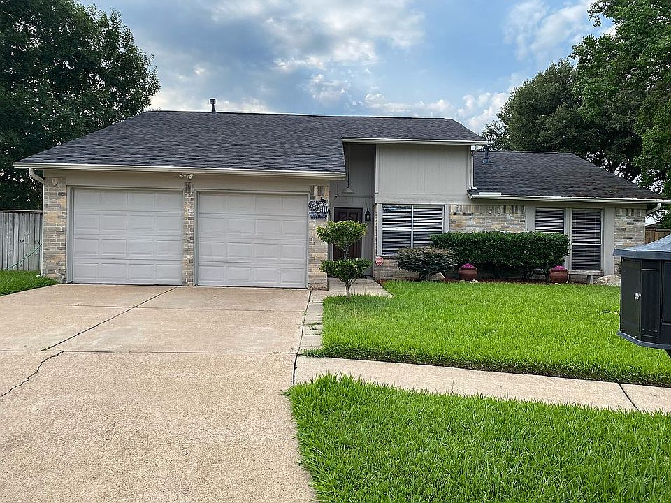 1st image of 5807 Fairview Forest Dr