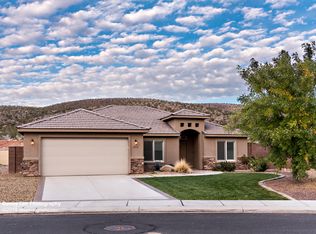 935 N 300 W, Hurricane, UT 84737
