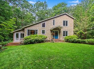 1735 N Darling Ln, Fennville, MI 49408