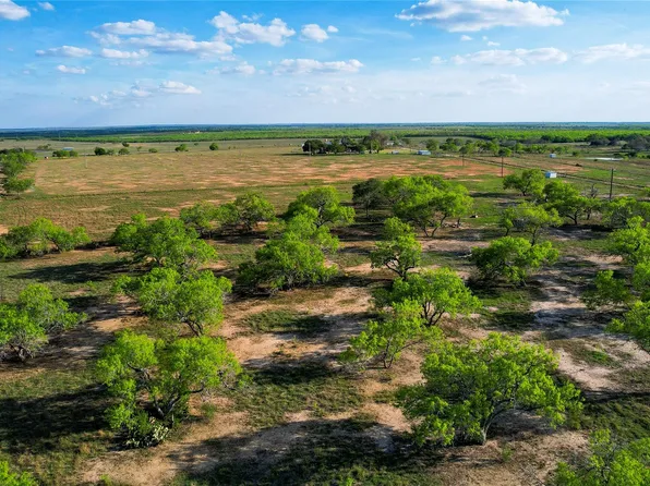 TRACT Three Ac E State Hwy #29-87, Nixon, TX 78140