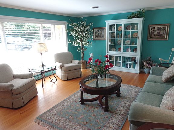 3rd image of 11743 S Highwood Dr