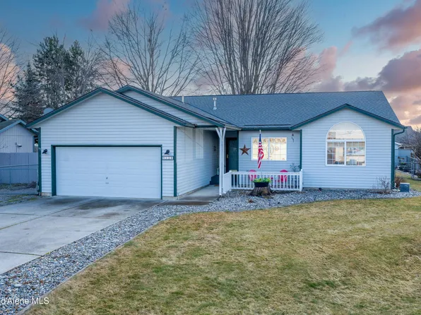 9120 N Blossom Dr, Hayden Lake, ID 83835