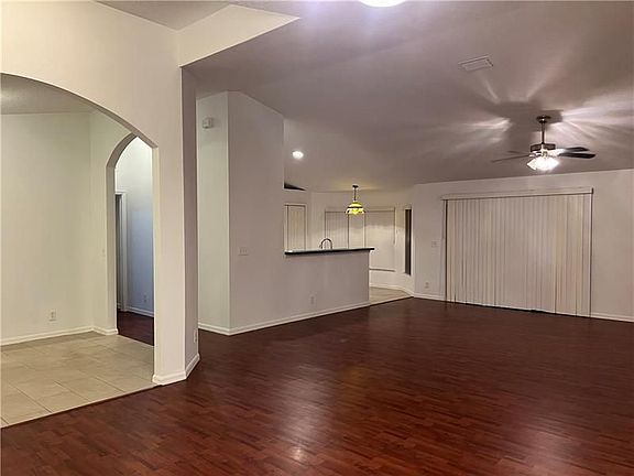4th image of 3542 SW Margela St