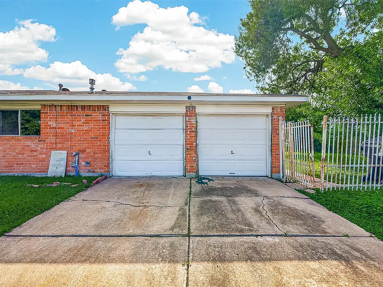 3102 Knotty Oaks Trl — Photo 31
