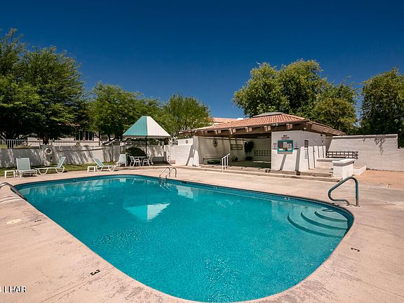 3rd image of 1729 Los Lagos Dr #C