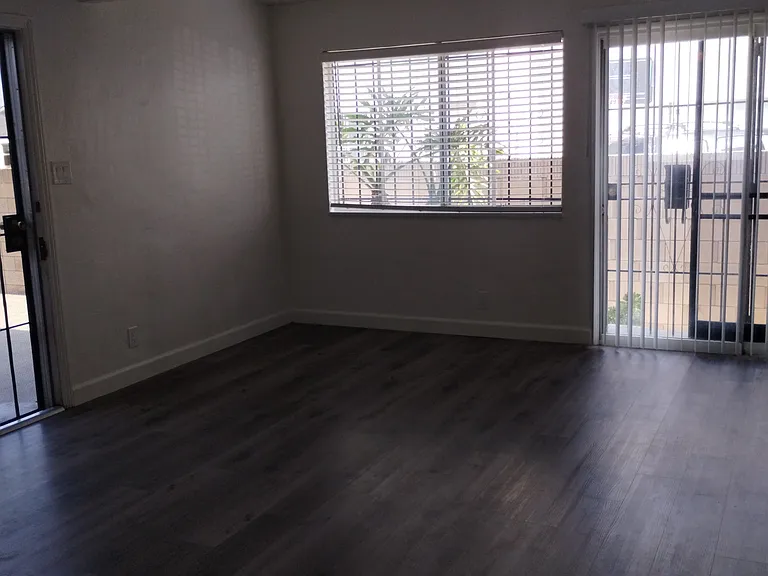 22320 Devlin Ave #1 — Photo 3
