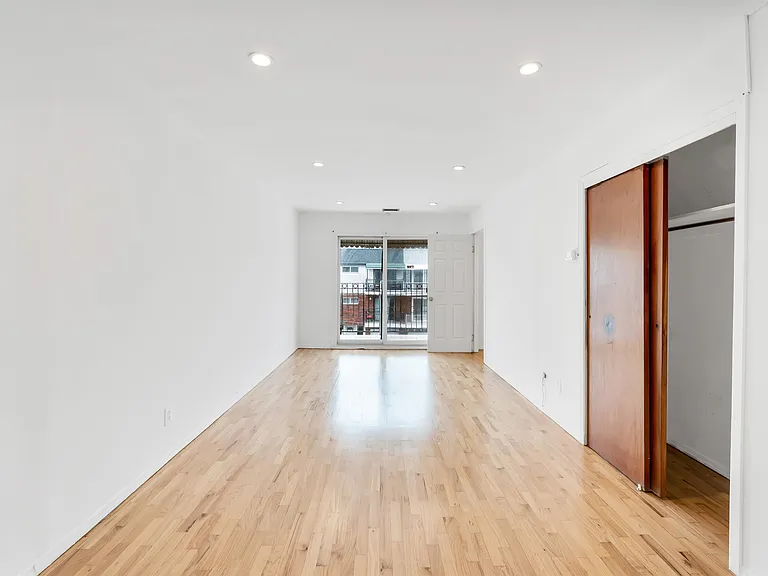 30 Skyline Dr #3 — Photo 12