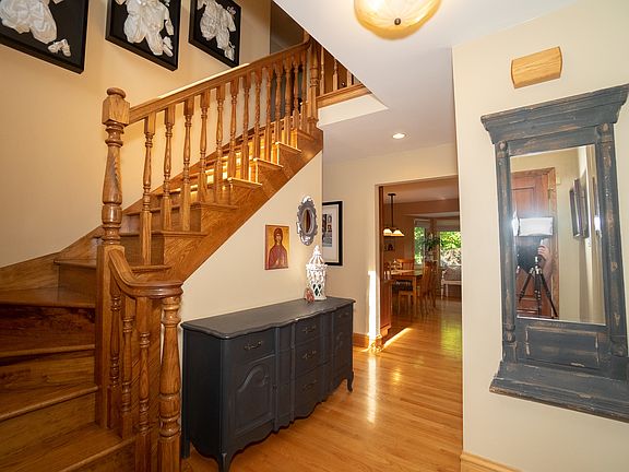 3rd image of 13441 Strawberry Ln