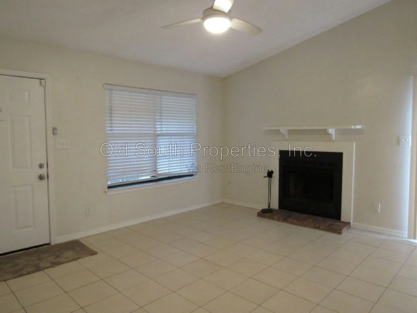 2 bed, 2.0 bath, 968 sqft, $1,250 — Photo 4