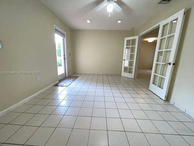 1556 San Benito Ave — Photo 10